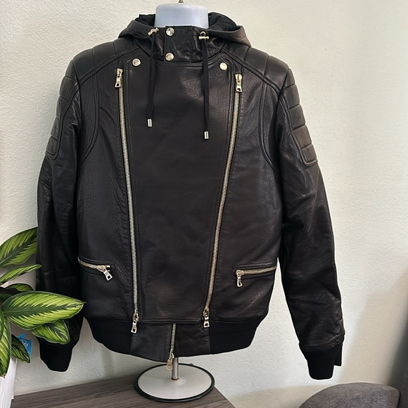 Balmain leather jacket. Size 52. Discolored on one side - Picture 3 of 12